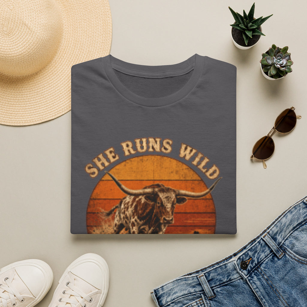 T-Shirt — "She Runs Wild" Western Longhorn Retro Graphic Tee