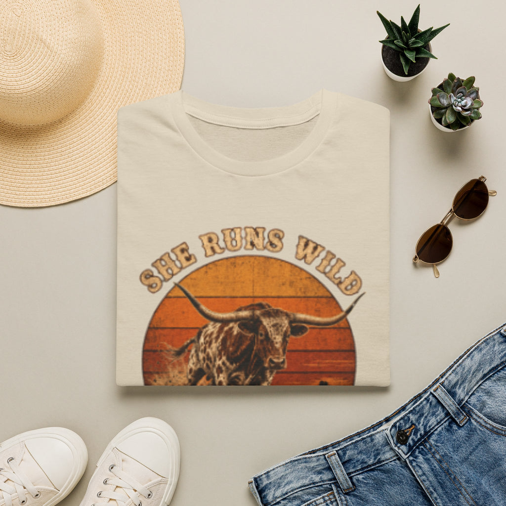 T-Shirt — "She Runs Wild" Western Longhorn Retro Graphic Tee