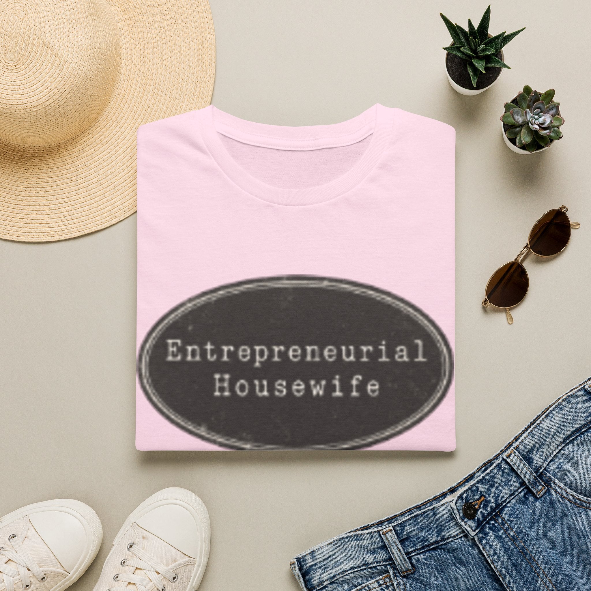 Entrepreneurial Housewife T-Shirt — Vintage Typewriter Badge Tee for Women Entrepreneurs